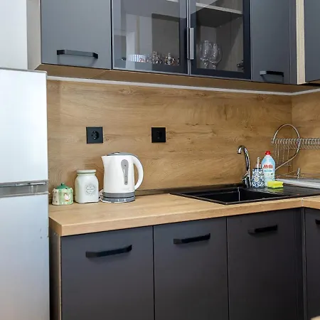 Апартамент Modern & Spacious Near Kabakum By Flat Manаger
