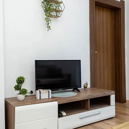 Modern & Spacious Near Kabakum By Flat Manаger * Варна