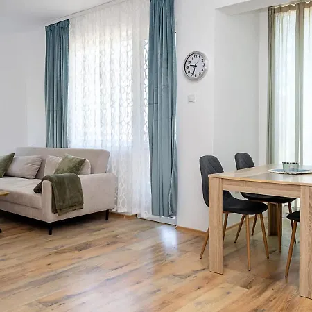 Appartamento Modern & Spacious Near Kabakum By Flat Manаger *